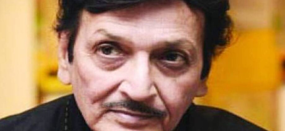 ‘অভিনয় শুরুর আগে নানা জায়গায় আমার আঁকা ছাপা হত’, এখনও রং-তুলির অভ্যাস আছে বিশ্বজিতের? ‘অভিনয় শুরুর আগে নানা জায়গায় আমার আঁকা ছাপা হত’, এখনও রং-তুলির অভ্যাস আছে বিশ্বজিতের?