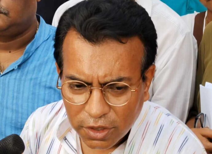 ‘কনফেডারেশন নিয়ে এখনও সরকারি ঘোষণা নেই’, রুদ্রনীলের আশ্বাস, যা সবার জন্য ভাল সেটাই হবে!