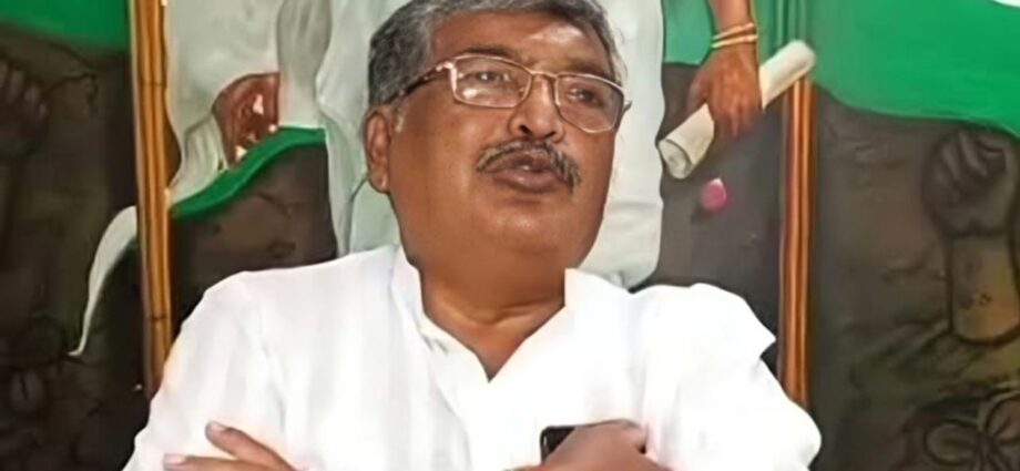একের পর এক মামলা, এবার ধর্ষণের চেষ্টার অভিযোগে ১৪ দিনের জেল হেফাজতে তৃণমূলের প্রাক্তন বিধায়ক অসিত মজুমদার