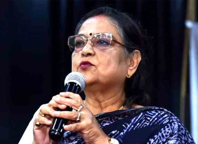 ‘লোকসভায় মহিলাদের নিয়ে আপত্তিকর কথাবার্তা’! এ বার কল্যাণকে বহিষ্কার করার দাবিতে স্পিকারকে চিঠি কাকলির ‘লোকসভায় মহিলাদের নিয়ে আপত্তিকর কথাবার্তা’! এ বার কল্যাণকে বহিষ্কার করার দাবিতে স্পিকারকে চিঠি কাকলির