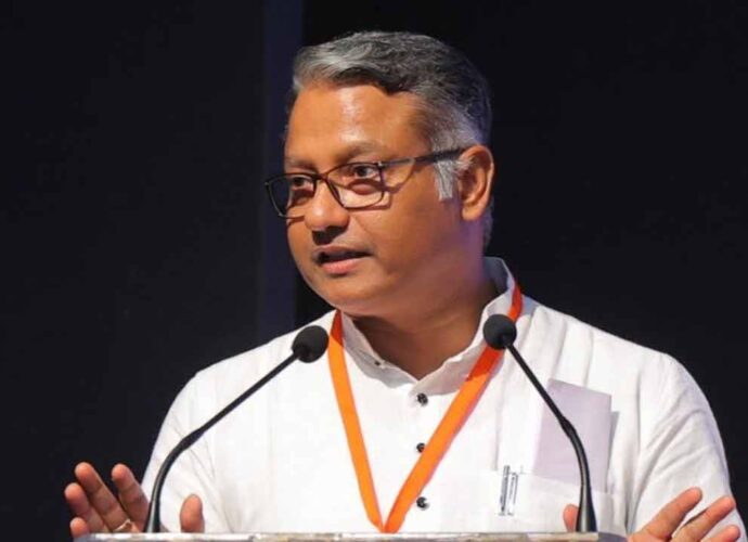 ‘স্যাঁটা গরম করে দেওয়া হবে’! মন্ত্রী জগন্নাথের হুঙ্কার নিয়ে হইচই, কোথা হইতে আসিয়াছে স্যাঁটা? খুঁজে দেখল আনন্দবাজার ডট কম
