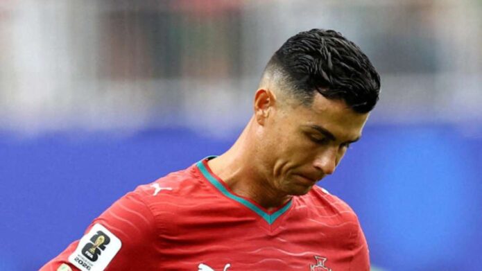 ‘রোনাল্ডোকে আমরা ভয় পাইনি’, বললেন কঙ্গোর ফুটবলার, সমালোচনার পরেও ক্রিশ্চিয়ানোর পাশে পর্তুগাল কোচ মার্তিনেজ় ‘রোনাল্ডোকে আমরা ভয় পাইনি’, বললেন কঙ্গোর ফুটবলার, সমালোচনার পরেও ক্রিশ্চিয়ানোর পাশে পর্তুগাল কোচ মার্তিনেজ়