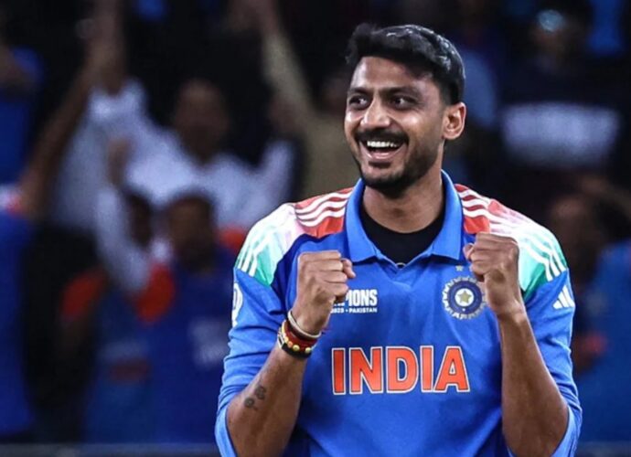 চা-শিঙাড়া ছেড়ে এখন ডায়েটে প্রোটিন শেক, নিজের ফিটনেস মন্ত্র ফাঁস করলেন অলরাউন্ডার অক্ষর প্যাটেল