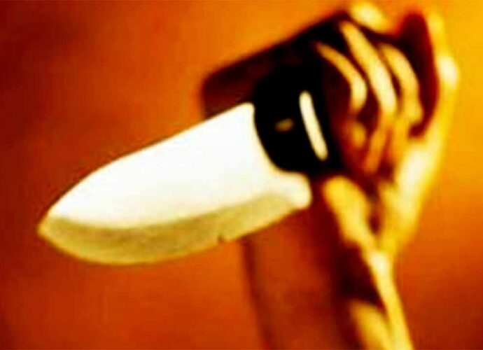 হাওড়ার আন্দুলে প্রকাশ্য রাস্তায় দশম শ্রেণির ছাত্রীকে ছুরির কোপ, হাসপাতালে মৃত্যু কিশোরীর হাওড়ার আন্দুলে প্রকাশ্য রাস্তায় দশম শ্রেণির ছাত্রীকে ছুরির কোপ, হাসপাতালে মৃত্যু কিশোরীর