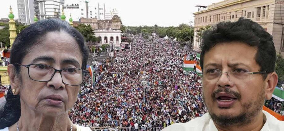 ২১ জুলাই ধর্মতলায় সভার অনুমতি দিল না লালবাজার, বিকল্প ভাবনায় তৃণমূলের দুই শিবির ২১ জুলাই ধর্মতলায় সভার অনুমতি দিল না লালবাজার, বিকল্প ভাবনায় তৃণমূলের দুই শিবির