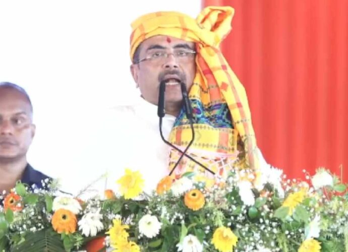 জঙ্গলমহলে ঢালাও উন্নয়ন ও ৩০০ কোটির বিশেষ প্যাকেজ ঘোষণা মুখ্যমন্ত্রী শুভেন্দু অধিকারীর জঙ্গলমহলে ঢালাও উন্নয়ন ও ৩০০ কোটির বিশেষ প্যাকেজ ঘোষণা মুখ্যমন্ত্রী শুভেন্দু অধিকারীর