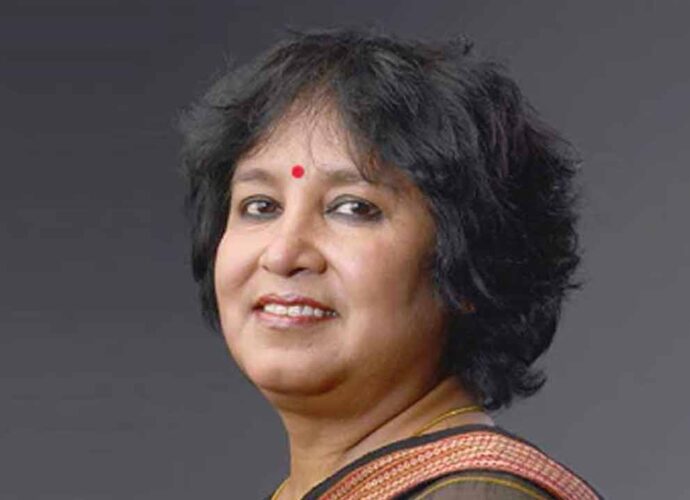 দীর্ঘ ২০ বছর পর কলকাতায় ফিরছেন তসলিমা নাসরিন, আমন্ত্রিত মুখ্যমন্ত্রীও দীর্ঘ ২০ বছর পর কলকাতায় ফিরছেন তসলিমা নাসরিন, আমন্ত্রিত মুখ্যমন্ত্রীও