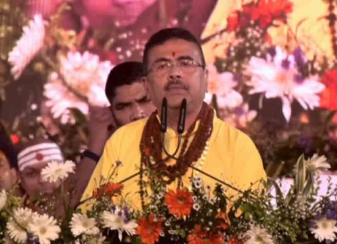 তারকেশ্বরকে আন্তর্জাতিক তীর্থক্ষেত্র করা হবে, পূর্বতন সরকারের ‘একচোখো নীতি’কে কটাক্ষ মুখ্যমন্ত্রী শুভেন্দু অধিকারীর