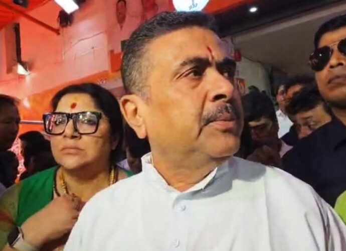 কামদুনি মামলায় আসামিদের সর্বোচ্চ শাস্তির দাবিতে অনড় রাজ্য, নির্যাতিতার পরিবারকে পাশে থাকার আশ্বাস মুখ্যমন্ত্রী শুভেন্দুর কামদুনি মামলায় আসামিদের সর্বোচ্চ শাস্তির দাবিতে অনড় রাজ্য, নির্যাতিতার পরিবারকে পাশে থাকার আশ্বাস মুখ্যমন্ত্রী শুভেন্দুর