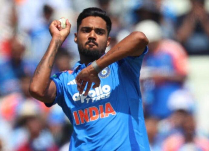 বেন ডাকেটকে লক্ষ্য করে বল ছোঁড়ার অপরাধ: দ্বিতীয় ওয়ানডের আগে ভারতীয় পেসার গুরনুর ব্রারকে সতর্ক করল আইসিসি বেন ডাকেটকে লক্ষ্য করে বল ছোঁড়ার অপরাধ: দ্বিতীয় ওয়ানডের আগে ভারতীয় পেসার গুরনুর ব্রারকে সতর্ক করল আইসিসি