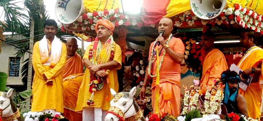 কলকাতার পর নদীয়া ও সমগ্র রাজ্যে মিড-ডে মিলের দায়িত্বে ইসকন, মেচেদার রথযাত্রায় বড় ঘোষণা মুখ্যমন্ত্রী শুভেন্দু অধিকারীর কলকাতার পর নদীয়া ও সমগ্র রাজ্যে মিড-ডে মিলের দায়িত্বে ইসকন, মেচেদার রথযাত্রায় বড় ঘোষণা মুখ্যমন্ত্রী শুভেন্দু অধিকারীর