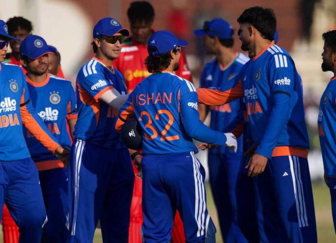 জিম্বাবোয়েকে ৩-০ ব্যবধানে হোয়াইটওয়াশ ভারতের: বৈভবের দুরন্ত ৮১ ও মায়াঙ্কের বোলিং দাপটে ৩৫ রানে জয় জিম্বাবোয়েকে ৩-০ ব্যবধানে হোয়াইটওয়াশ ভারতের: বৈভবের দুরন্ত ৮১ ও মায়াঙ্কের বোলিং দাপটে ৩৫ রানে জয়