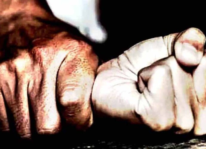 আনন্দপুরের অভিজাত আবাসনে গৃহপরিচারিকাকে ধর্ষণের চেষ্টা ও প্রাণঘাতী হামলা: পঞ্জাব মেল থেকে অভিযুক্ত গ্রেফতার আনন্দপুরের অভিজাত আবাসনে গৃহপরিচারিকাকে ধর্ষণের চেষ্টা ও প্রাণঘাতী হামলা: পঞ্জাব মেল থেকে অভিযুক্ত গ্রেফতার