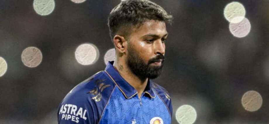 হার্দিক পাণ্ড্যর অন্য দলে যোগদান নিয়ে জল্পনা: মুখ খুললেন মুম্বই ইন্ডিয়ান্স কর্তৃপক্ষ হার্দিক পাণ্ড্যর অন্য দলে যোগদান নিয়ে জল্পনা: মুখ খুললেন মুম্বই ইন্ডিয়ান্স কর্তৃপক্ষ