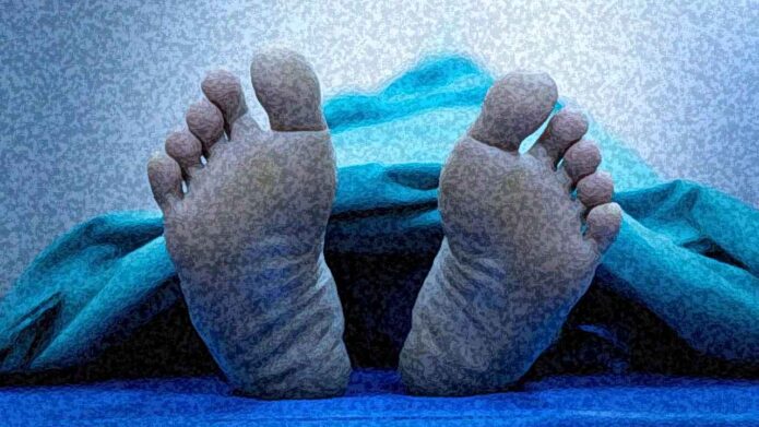 ময়নাতদন্তের পর ময়লা ফেলার ট্রাক্টরে গৃহবধূর মৃতদেহ ফেরত, তীব্র বিতর্কের মুখে ছতরপুর জেলা প্রশাসন ময়নাতদন্তের পর ময়লা ফেলার ট্রাক্টরে গৃহবধূর মৃতদেহ ফেরত, তীব্র বিতর্কের মুখে ছতরপুর জেলা প্রশাসন