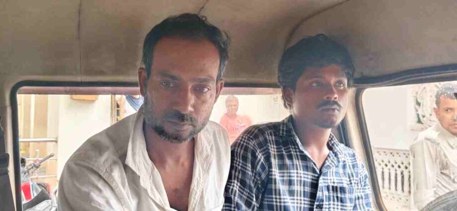 এগরায় শিবমন্দিরে মহিলা সেজে হার চুরি: হুগলির চুঁচুড়া থেকে পুলিশি জালে ৩ ছদ্মবেশী