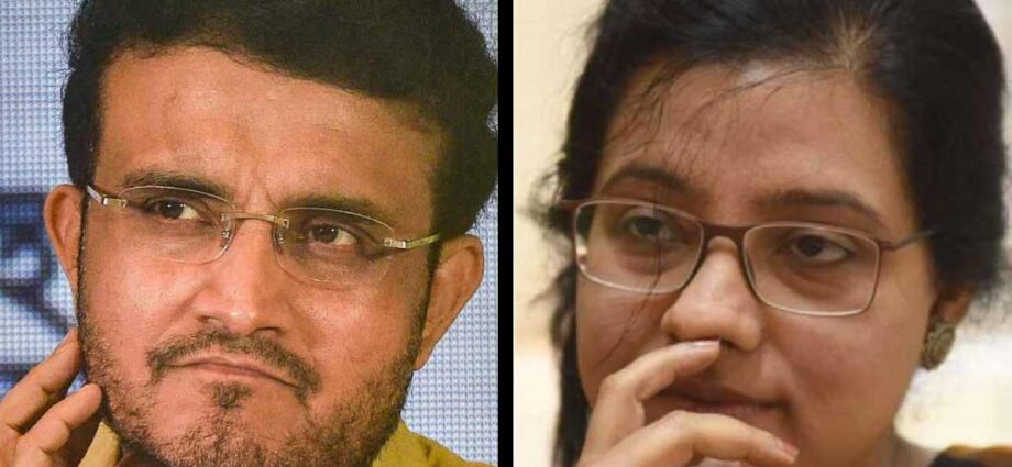 সৌরভ-ডোনাকে খুনের হুমকি দিয়ে বেহালার বাড়িতে গেল চিঠি! ৬ মাস ধরেই উড়োচিঠি পাচ্ছে গঙ্গোপাধ্যায় পরিবার সৌরভ-ডোনাকে খুনের হুমকি দিয়ে বেহালার বাড়িতে গেল চিঠি! ৬ মাস ধরেই উড়োচিঠি পাচ্ছে গঙ্গোপাধ্যায় পরিবার