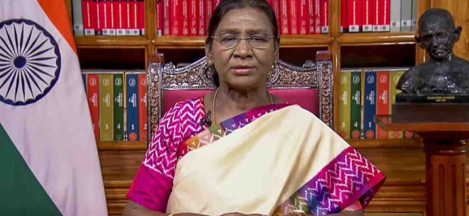 পরীক্ষা ব্যবস্থায় স্বচ্ছতা ফেরাতে জোর: স্বাধীনতা দিবসের প্রাক্কালে রাষ্ট্রপতির বার্তা পরীক্ষা ব্যবস্থায় স্বচ্ছতা ফেরাতে জোর: স্বাধীনতা দিবসের প্রাক্কালে রাষ্ট্রপতির বার্তা