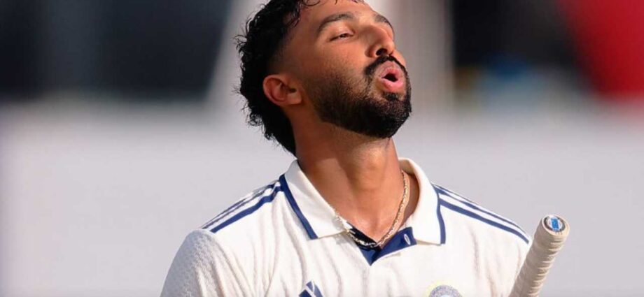 শ্রীলঙ্কার বিরুদ্ধে টেস্ট অভিষেকে শতরান দেবদত্ত পডিক্কলের: ১৬৭ রানের ইনিংসের নেপথ্য কৌশল জানালেন ব্যাটার শ্রীলঙ্কার বিরুদ্ধে টেস্ট অভিষেকে শতরান দেবদত্ত পডিক্কলের: ১৬৭ রানের ইনিংসের নেপথ্য কৌশল জানালেন ব্যাটার