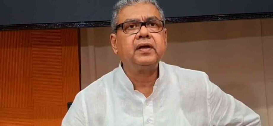 মাতৃমৃত্যুর শীর্ষে পশ্চিমবঙ্গ: পরিস্থিতি নিয়ন্ত্রণে দ্বিমুখী সচেতনতা প্রচারের সিদ্ধান্ত স্বাস্থ্যমন্ত্রীর মাতৃমৃত্যুর শীর্ষে পশ্চিমবঙ্গ: পরিস্থিতি নিয়ন্ত্রণে দ্বিমুখী সচেতনতা প্রচারের সিদ্ধান্ত স্বাস্থ্যমন্ত্রীর