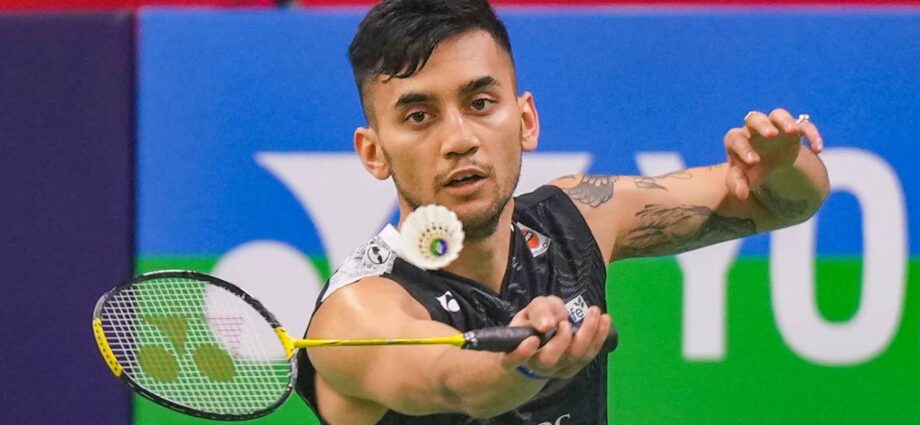 বিশ্ব ব্যাডমিন্টন: প্রথম গেম হেরেও দুর্দান্ত প্রত্যাবর্তন লক্ষ্য সেনের, জয় দিয়ে সফর শুরু উন্নতির বিশ্ব ব্যাডমিন্টন: প্রথম গেম হেরেও দুর্দান্ত প্রত্যাবর্তন লক্ষ্য সেনের, জয় দিয়ে সফর শুরু উন্নতির