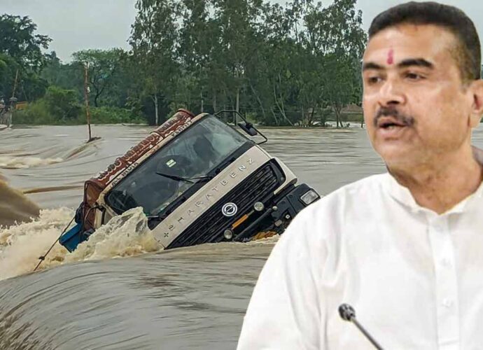 রাজ্যে বন্যা পরিস্থিতিতে মন্ত্রী ও বিজেপির বিধায়কদের উপদ্রুত এলাকায় নামার নির্দেশ মুখ্যমন্ত্রীর; পুজোর মুখে আইনশৃঙ্খলা রক্ষায় বাড়তি নজরদারির বার্তা রাজ্যে বন্যা পরিস্থিতিতে মন্ত্রী ও বিজেপির বিধায়কদের উপদ্রুত এলাকায় নামার নির্দেশ মুখ্যমন্ত্রীর; পুজোর মুখে আইনশৃঙ্খলা রক্ষায় বাড়তি নজরদারির বার্তা