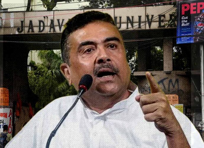 যাদবপুরকে ‘জঞ্জালমুক্ত’ করার কড়া বার্তা মুখ্যমন্ত্রীর, নিশানা বাম ও তৃণমূল আমলকে
