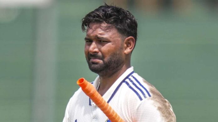 পন্থকে বাড়তি সুবিধা দেওয়া বন্ধ করার আর্জি অশ্বিনের, কাঠগড়ায় উইকেটের মাঝে ও DRS-এর সিদ্ধান্তহীনতা পন্থকে বাড়তি সুবিধা দেওয়া বন্ধ করার আর্জি অশ্বিনের, কাঠগড়ায় উইকেটের মাঝে ও DRS-এর সিদ্ধান্তহীনতা