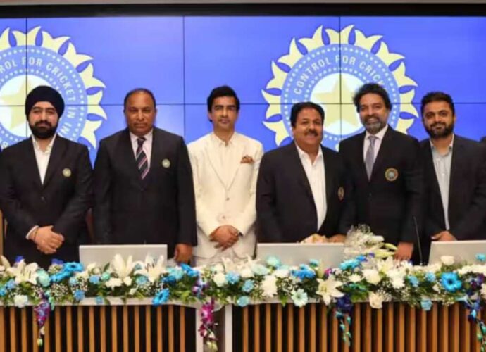 কেন্দ্রীয় ক্রীড়ানীতি বনাম বোর্ডের সংবিধান: ওড়িশা ক্রিকেট অ্যাসোসিয়েশনের নির্বাচনকে কেন্দ্র করে বিসিসিআইয়ের সঙ্গে আইনি সংঘাত কেন্দ্রীয় ক্রীড়ানীতি বনাম বোর্ডের সংবিধান: ওড়িশা ক্রিকেট অ্যাসোসিয়েশনের নির্বাচনকে কেন্দ্র করে বিসিসিআইয়ের সঙ্গে আইনি সংঘাত
