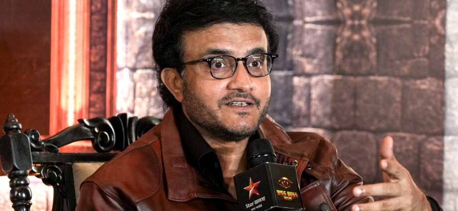 ‘বিগ বসে গ্রেগ চ্যাপেল এলেও ঠিক সামলে নিতাম’! টেলিভিশনে নয়া অবতারে নতুন ইনিংস শুরু করলেন সৌরভ, দিলেন একান্ত সাক্ষাৎকার ‘বিগ বসে গ্রেগ চ্যাপেল এলেও ঠিক সামলে নিতাম’! টেলিভিশনে নয়া অবতারে নতুন ইনিংস শুরু করলেন সৌরভ, দিলেন একান্ত সাক্ষাৎকার