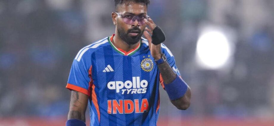 অস্ট্রেলিয়া ‘এ’ দলের বিরুদ্ধে সিরিজের জন্য ভারত ‘এ’ দল ঘোষণা, সাদা বলের দলে শর্তসাপেক্ষে ফিরলেন হার্দিক পাণ্ড্য অস্ট্রেলিয়া ‘এ’ দলের বিরুদ্ধে সিরিজের জন্য ভারত ‘এ’ দল ঘোষণা, সাদা বলের দলে শর্তসাপেক্ষে ফিরলেন হার্দিক পাণ্ড্য