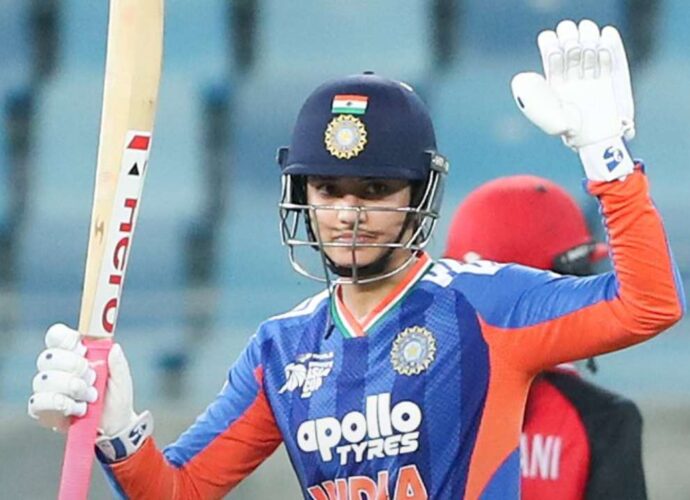 রোহিতের আন্তর্জাতিক কেরিয়ার নিয়ে জল্পনা উড়িয়ে দিল বোর্ড, এক দিনের ক্রিকেটে খেলা চালিয়ে যাওয়ার পক্ষে সচিব দেবজিৎ শইকীয়া