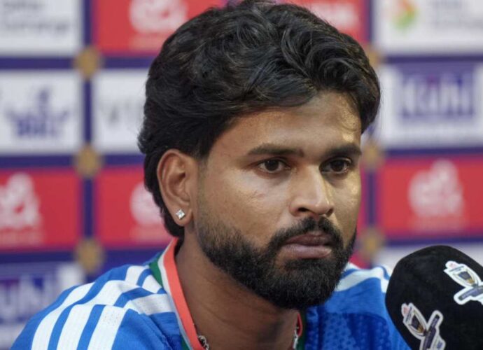 আফগানিস্তানকে হারিয়ে সিরিজ় জয় শ্রেয়সদের, তৃতীয় ম্যাচে পরিবর্তনের ইঙ্গিত ভারতীয় অধিনায়কের আফগানিস্তানকে হারিয়ে সিরিজ় জয় শ্রেয়সদের, তৃতীয় ম্যাচে পরিবর্তনের ইঙ্গিত ভারতীয় অধিনায়কের