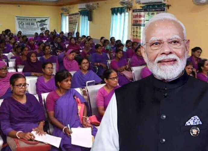 প্রধানমন্ত্রীর জন্মদিনে রাজ্যের অঙ্গনওয়াড়ি কেন্দ্রগুলিতে ‘আশীর্বাদ কা দিয়া’ কর্মসূচি, আলোয় সেজে ওঠার নির্দেশ প্রধানমন্ত্রীর জন্মদিনে রাজ্যের অঙ্গনওয়াড়ি কেন্দ্রগুলিতে ‘আশীর্বাদ কা দিয়া’ কর্মসূচি, আলোয় সেজে ওঠার নির্দেশ