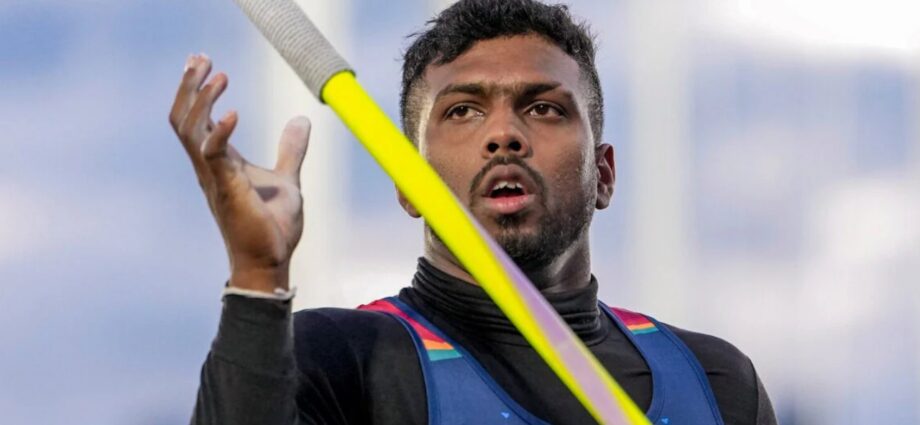 এশিয়ান গেমসের আগে বিপাকে শ্রীলঙ্কার জ্যাভলিন থ্রোয়ার রুমেশ পাথিরাগে, বিমানের ভুলে ক্ষতিগ্রস্ত প্রিয় জ্যাভলিন এশিয়ান গেমসের আগে বিপাকে শ্রীলঙ্কার জ্যাভলিন থ্রোয়ার রুমেশ পাথিরাগে, বিমানের ভুলে ক্ষতিগ্রস্ত প্রিয় জ্যাভলিন