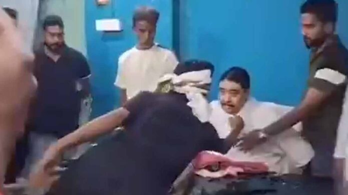 সিউড়ির কার্যালয়ে আক্রান্ত অনুব্রত মণ্ডল: জোরপূর্বক চেয়ারে বসিয়ে ভাঙচুর, ধৃত যুবকেরা