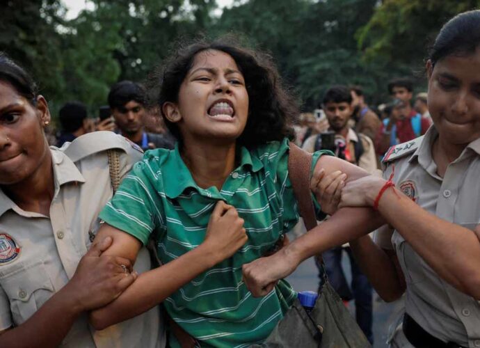 মুখ্য নির্বাচন কমিশনার জ্ঞানেশ কুমারের পদত্যাগের দাবিতে উত্তাল দিল্লি, বিক্ষোভ মিছিল ও দীর্ঘ আন্দোলনের ডাক বিরোধীদের