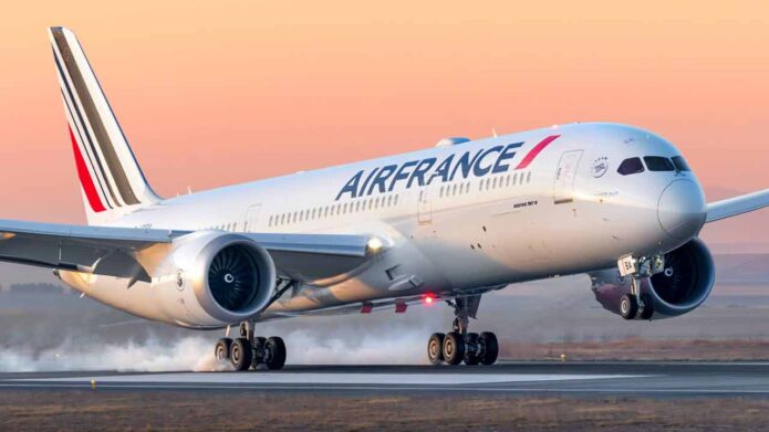 ফ্লাইদুবাই কাণ্ডের জের: ইজ়রায়েলের কড়া নির্দেশিকা মেনে পাকিস্তান-সহ ৩১টি দেশের পাইলটদের নিষিদ্ধ করল এয়ার ফ্রান্স ফ্লাইদুবাই কাণ্ডের জের: ইজ়রায়েলের কড়া নির্দেশিকা মেনে পাকিস্তান-সহ ৩১টি দেশের পাইলটদের নিষিদ্ধ করল এয়ার ফ্রান্স