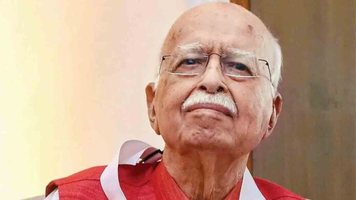 বুকে সংক্রমণ নিয়ে নয়াদিল্লির হাসপাতালে ভর্তি প্রবীণ বিজেপি নেতা লালকৃষ্ণ আডবাণী বুকে সংক্রমণ নিয়ে নয়াদিল্লির হাসপাতালে ভর্তি প্রবীণ বিজেপি নেতা লালকৃষ্ণ আডবাণী