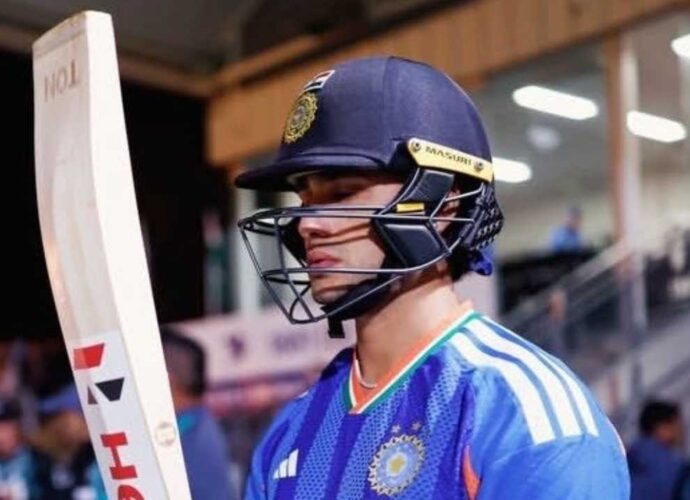 ‘আমরা বিশ্বচ্যাম্পিয়ন, মাঠে আমরাই শাসন করব’, নিউ জ়িল্যান্ডের বিরুদ্ধে নামার আগে দলকে উদ্বুদ্ধ করেছিলেন অভিষেক